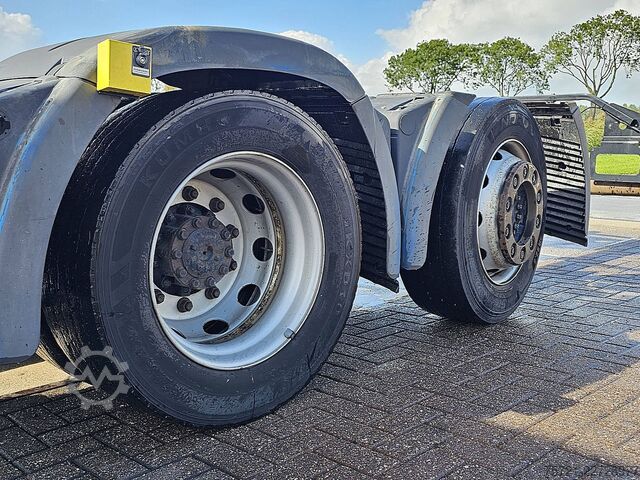 キャブ付きシャシー MAN 26.560 TGX 6x2-4 Chassis