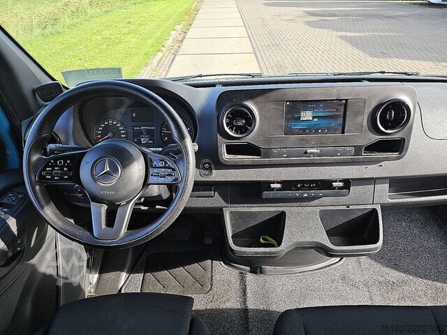 Valiză MERCEDES-BENZ SPRINTER 316 CDI 43 AUT. LAADKLEP