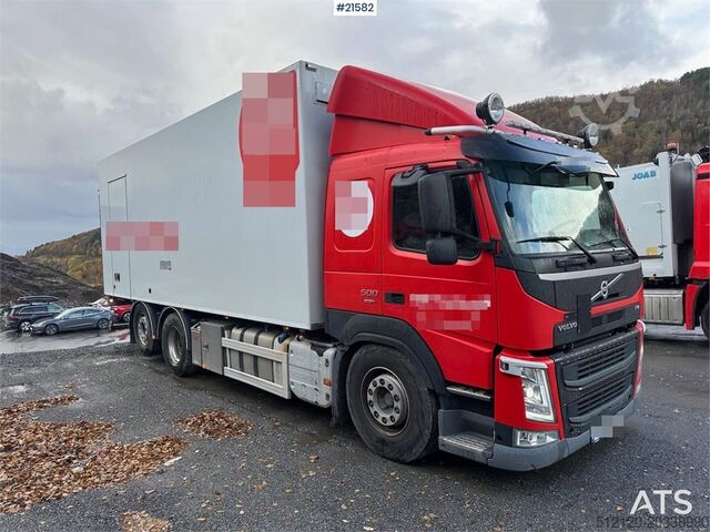 Box body Volvo FM 500 6x2 box truck w/ full side opening and lift