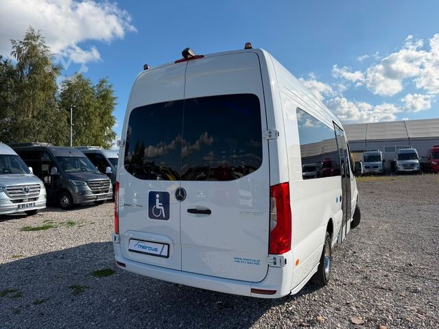 City bus MERCEDES-BENZ Sprinter 16+27 Mittelniederflur Linien Rollstuhl