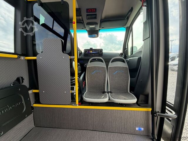 City bus MERCEDES-BENZ Sprinter 16+27 Mittelniederflur Linien Rollstuhl