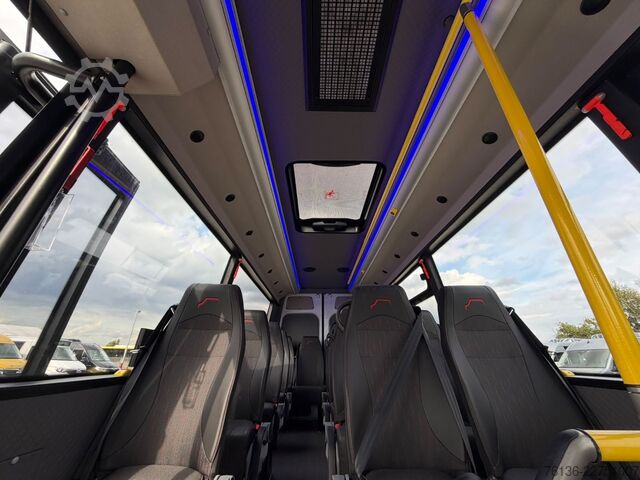 City bus MERCEDES-BENZ Sprinter 16+27 Mittelniederflur Linien Rollstuhl