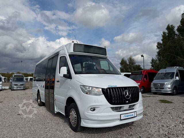 City bus MERCEDES-BENZ Sprinter 16+27 Mittelniederflur Linien Rollstuhl