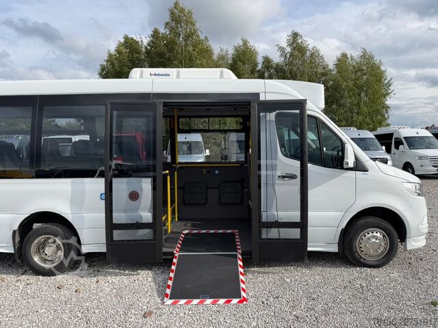 City bus MERCEDES-BENZ Sprinter 16+27 Mittelniederflur Linien Rollstuhl