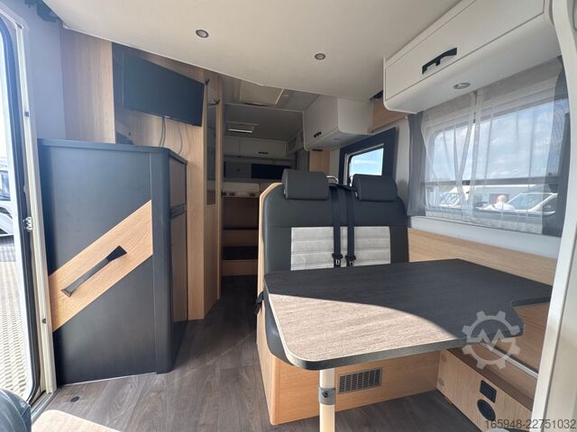 Autocaravana semi-integrada SUNLIGHT SUNLIGHT T 670S FORD ADVENTURE ED