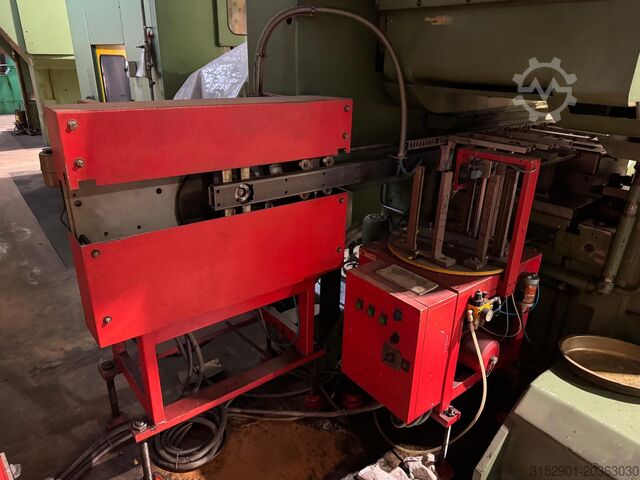 Prensa de articulación Barnaul K8340 Barnaul 1000 ton K8340