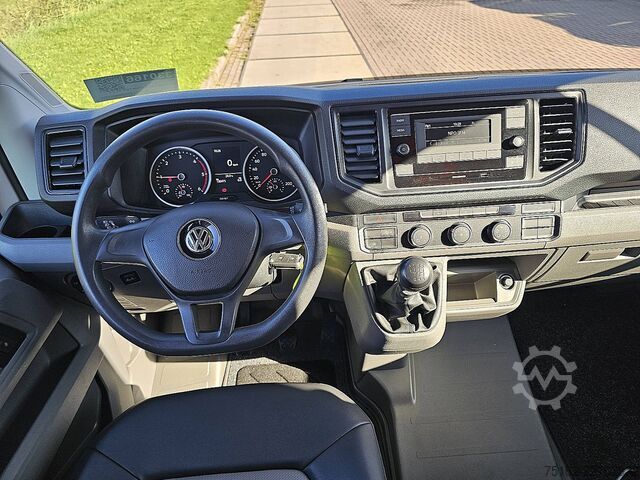 Platforma ładunkowa VW CRAFTER 35 2.0 L4 Dub-Cab Trekhaak