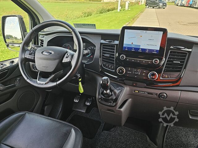 Kombi z wysokim dachem FORD TRANSIT CUSTOM 2.0 Dubbele Cabine TRAIL