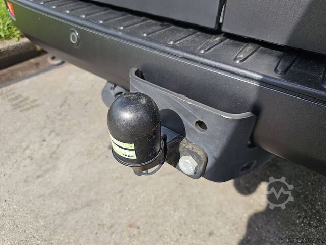 Kombi z wysokim dachem FORD TRANSIT CUSTOM 2.0 Dubbele Cabine TRAIL