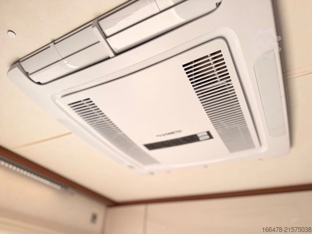 Alcove camper LMC Sportline Breezer A 694 *Festbett-2xKlima*