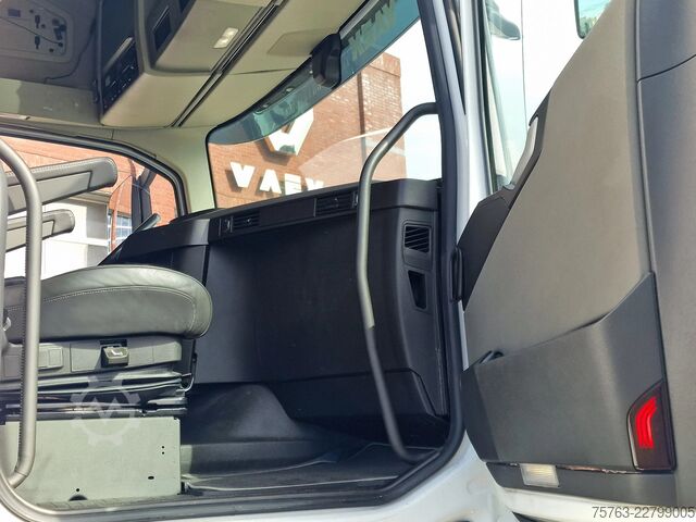 Standard-SZM Volvo FH 13.500 Globetrotter XL 6x2 - Full air - Leat...