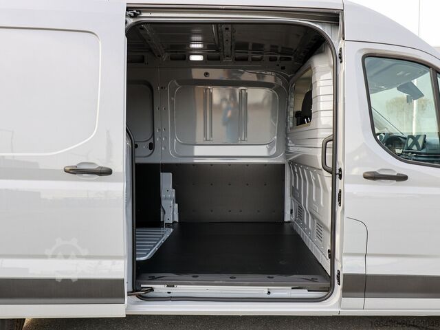 Smábíll Maxus DELIVER 9