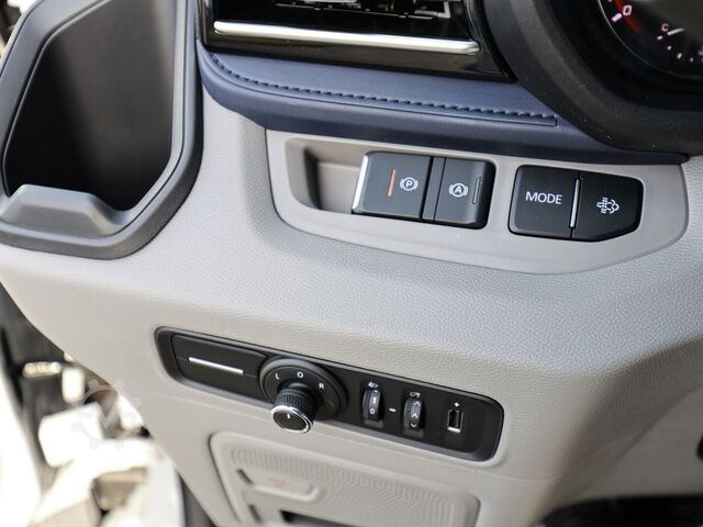 Smábíll Maxus DELIVER 9