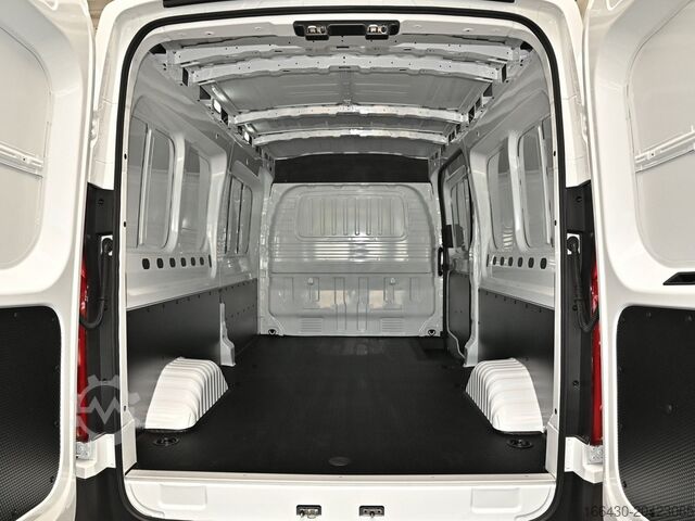 Ван с висока покривка Maxus eDELIVER 9 KA L3H2 77 kW/h Neues Modell Klima
