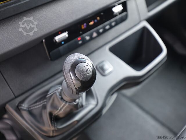 Xe buýt nhỏ Mercedes-Benz Sprinter 317 CDI Tourer L2H2 (3-3-3) AHK Kame