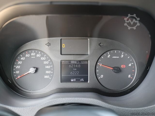 Xe buýt nhỏ Mercedes-Benz Sprinter 317 CDI Tourer L2H2 (3-3-3) AHK Kame