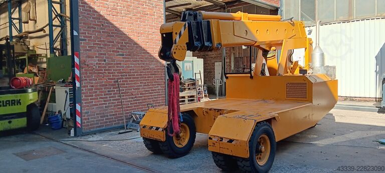 Mobilna dizalica MANGHI P 120 Diesel