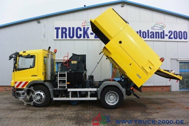 Ielu tīrīšanas mašīna Mercedes-Benz Atego 1524 Bucher Johnston VS651 Deutsches Gerät