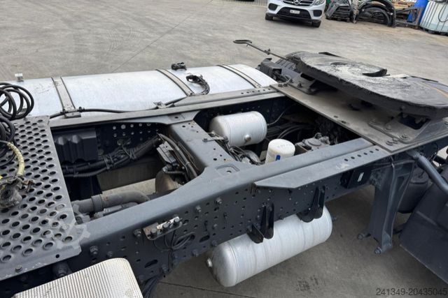 Standard tractor unit IVECO Stralis 480 4x2