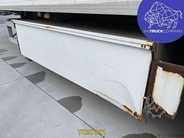 Refrigerated/frozen transport Hoet Trailers
