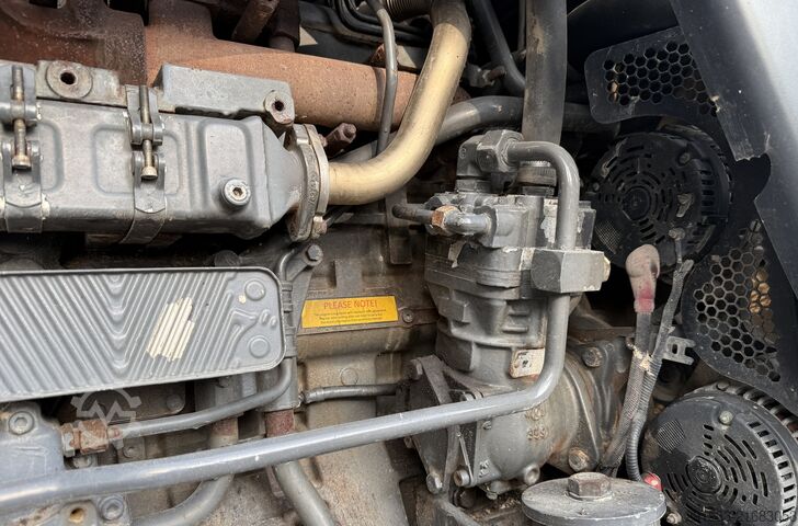 Tractor Challenger MT775E / LIKE NEW!