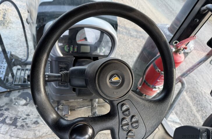 Tractor Challenger MT775E / LIKE NEW!