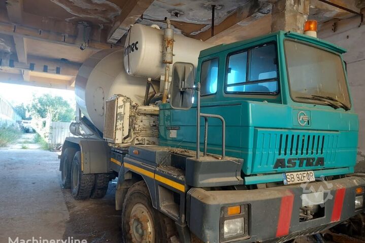 Máquina de construção Autobetoniera Cifa 9mc Astra Model BM304F/1