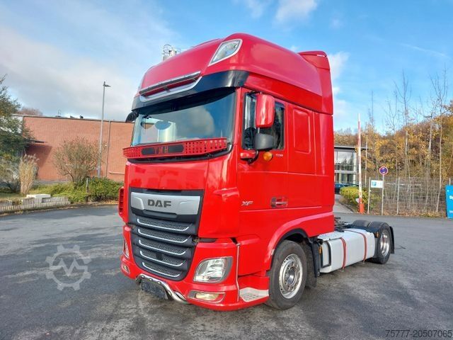 Prostorninska vlačilna enota DAF XF106-530 SSC-INTARDER-2 Tanks-NAVI