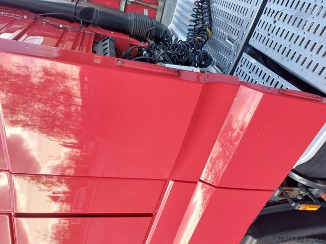 Prostorninska vlačilna enota DAF XF106-530 SSC-INTARDER-2 Tanks-NAVI