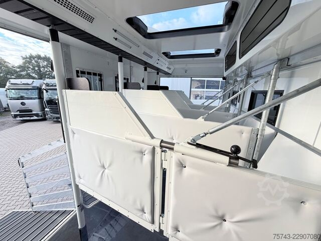 Camión para ganado MERCEDES-BENZ ACTROS 1835  5 Pferde POP-OUT,  Neu