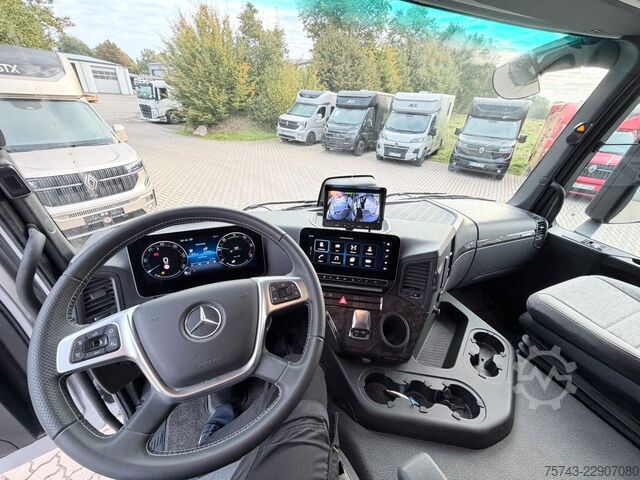 Camión para ganado MERCEDES-BENZ ACTROS 1835  5 Pferde POP-OUT,  Neu