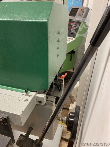 Mașină de găurit cu fante MCN LB 900