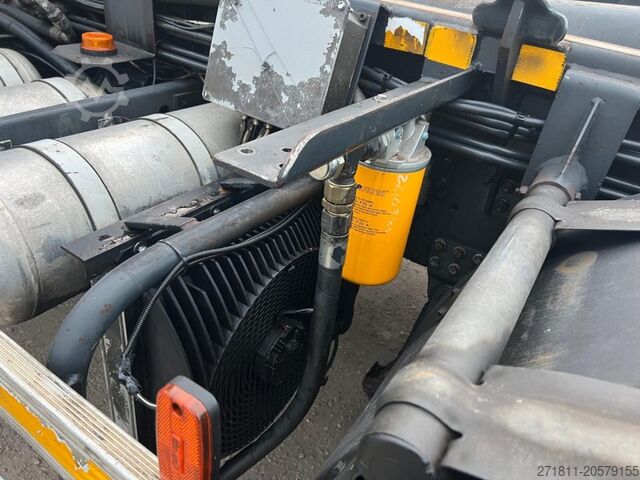 Schneider-Senator Service-GmbH Schneider-Senator Service-GmbH Schneider-Senator Service-GmbH