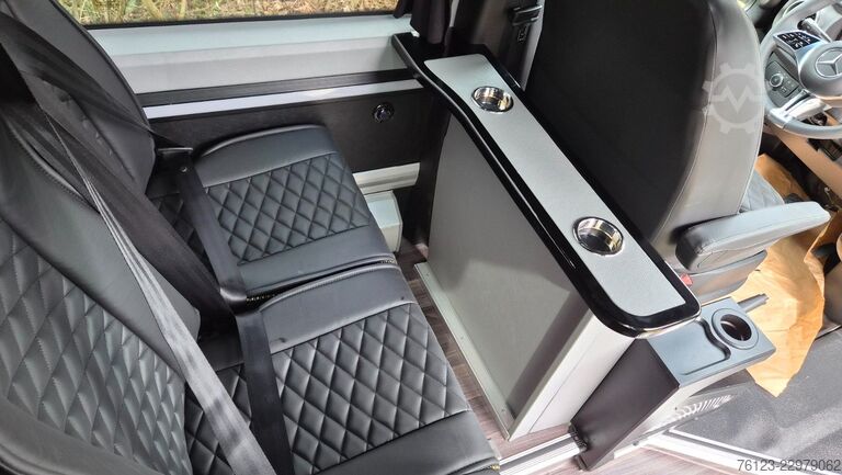 Minibüs MERCEDES-BENZ 519  Allrad 4 x 4  20 / 23 Sitzer schnelle Liefe