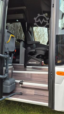 Minibüs MERCEDES-BENZ 519  Allrad 4 x 4  20 / 23 Sitzer schnelle Liefe