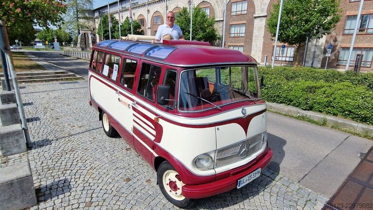 Минибус MERCEDES-BENZ O 319 Samba Schiebedach Klima