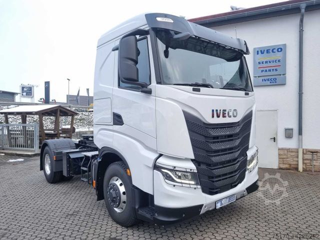 Iveco X Way AS440X49T/P 4x2 ON+ HI TRACTION 3 StÃ¼ck
