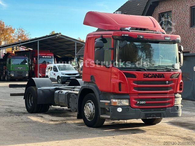 Kamyon şasisi SCANIA P320 DB4x2 Fahrgestell