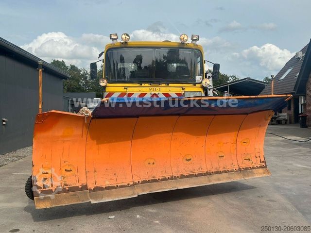 Tanker truck MAN F8 Winterdienst Räumschild