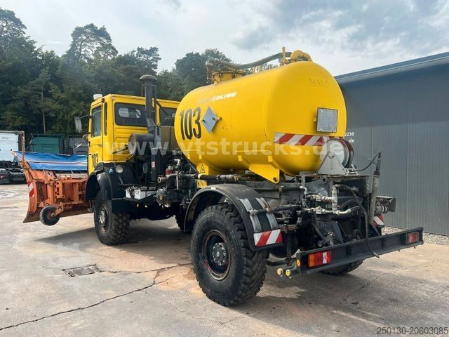 Lori tangki MAN F8 Winterdienst Räumschild