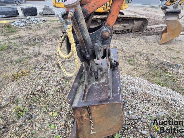 Telakaivukone Hitachi ZX 210 LC-3