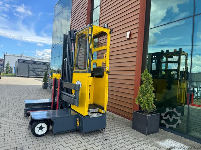 Empilhadeira de quatro direções Combilift C2500 EST /Only 1451 hours/ Battery 81%