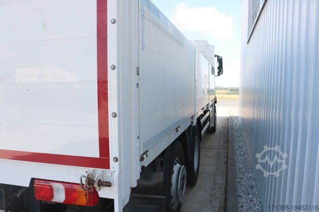 LKW mit Pritsche (offen) MERCEDES-BENZ Antos 2641L Prits. / Staplerhaltg. Stahltransp.