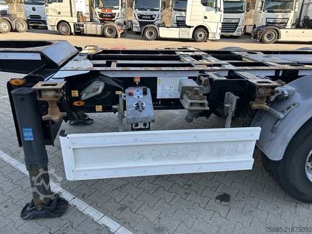 Konteineru pārvadājumi Renders Euro 800 / Multi Container Chassis / 20-30-40-4...