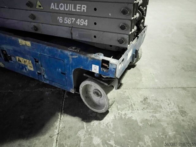 剪刀式电梯 Genie GS4047