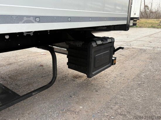 Reefer semitrailer KRONE 3-ACHS BLUMENBREITE, THERMOKING SLX 300, DOPPELST, LIFT, MIETKAUF MGL.