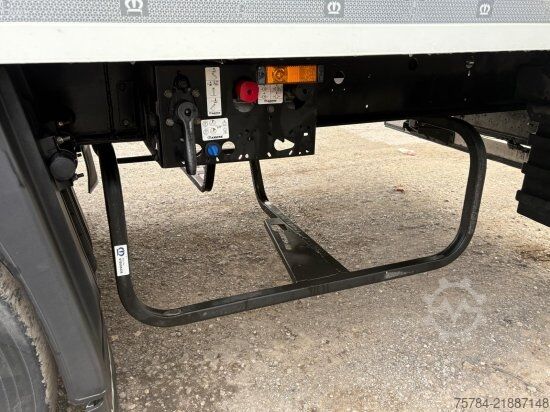 Low loader semitrailer KRONE 3-ACHS BLUMENBREITE, THERMOKING SLX 300, DOPPELST, LIFT, MIETKAUF MGL.