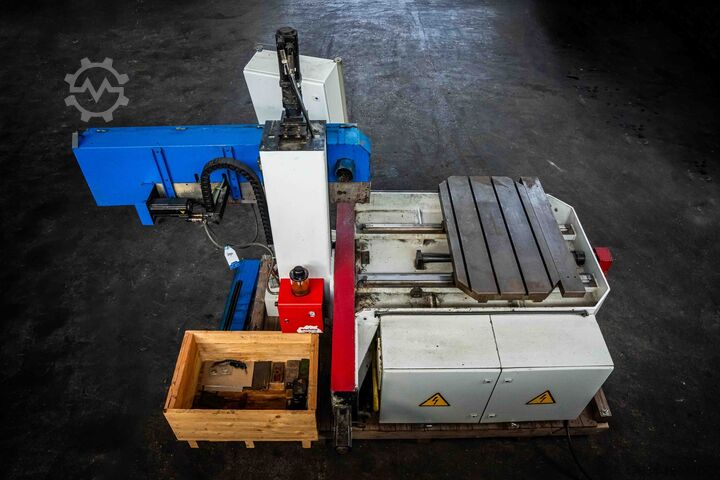 Derin delik delme makinesi Degen UTB 800 L