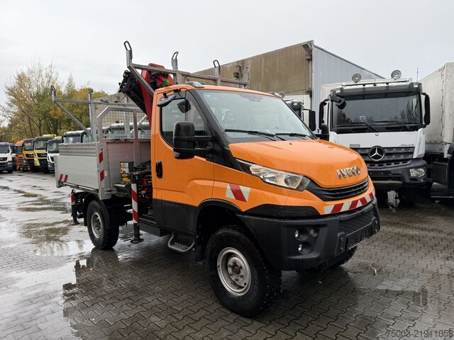 Sunkvežimis su kranu ir furgonu Iveco Daily 55S18W 4X4 Palfinger PK 7.501