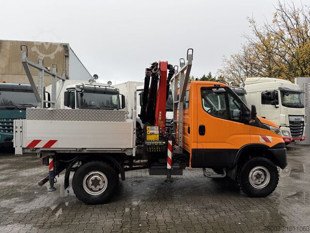 Pick-up furgonas Iveco Daily 55S18W 4X4 Palfinger PK 7.501